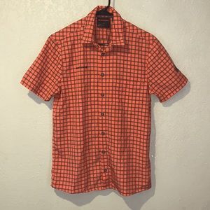 Mammut Orange and Olive Green button up shirt. Men’s Small